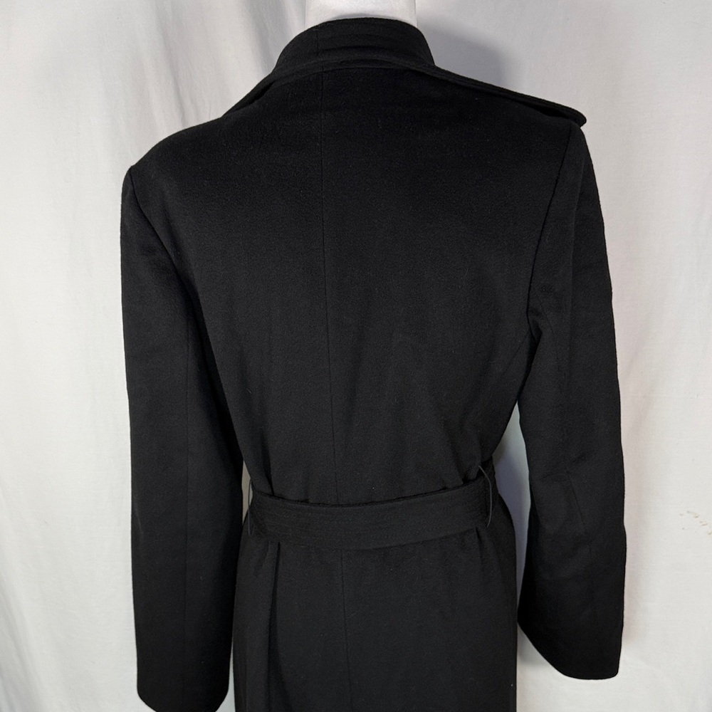 Elegant Women’s Cashmere Wrap Coat - Picture 4 of 11